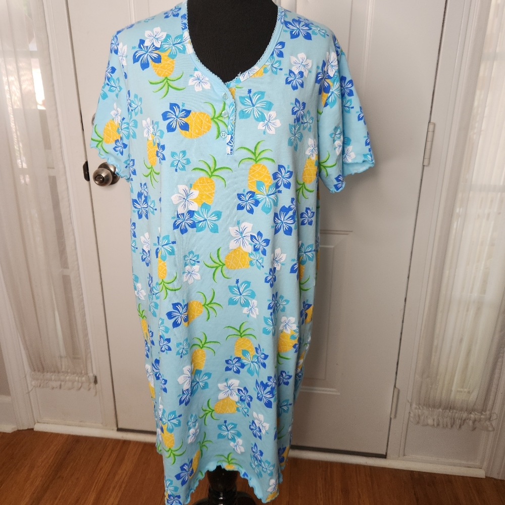 White Stag Nightgown Pineapples Hibiscus Size S/M Fits Size 6-10